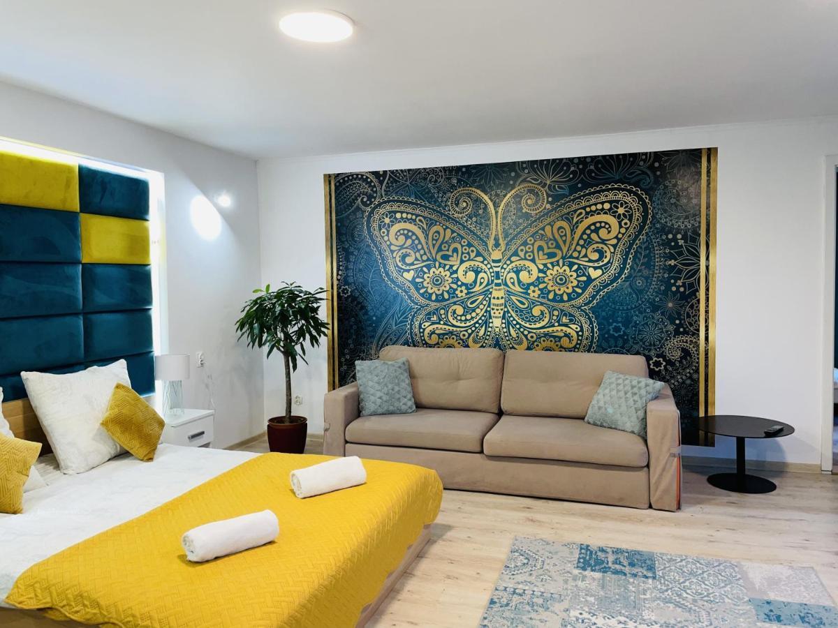 Rynek 14 & Restaurant Bed & Breakfast อีนอวรอตสวาฟ ภายนอก รูปภาพ